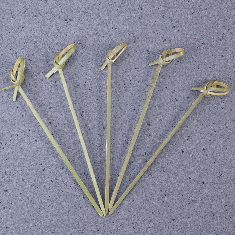 Brochette à cocktail torsadée en bambou – Image 4